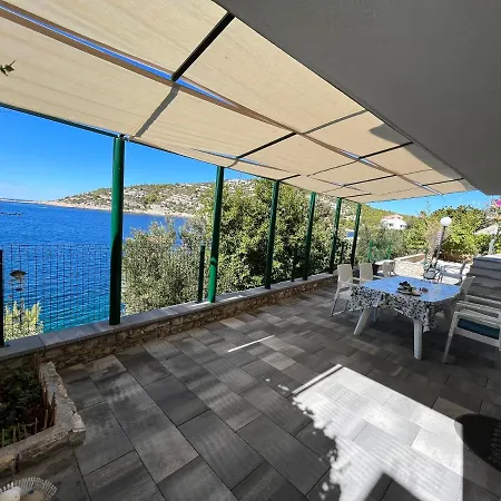 Ana Holiday home Razanj